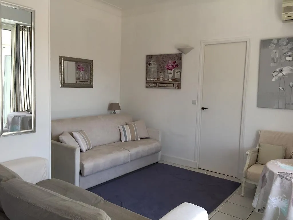Apartment Studio Terrasse Victor Hugo Hotel Nice France